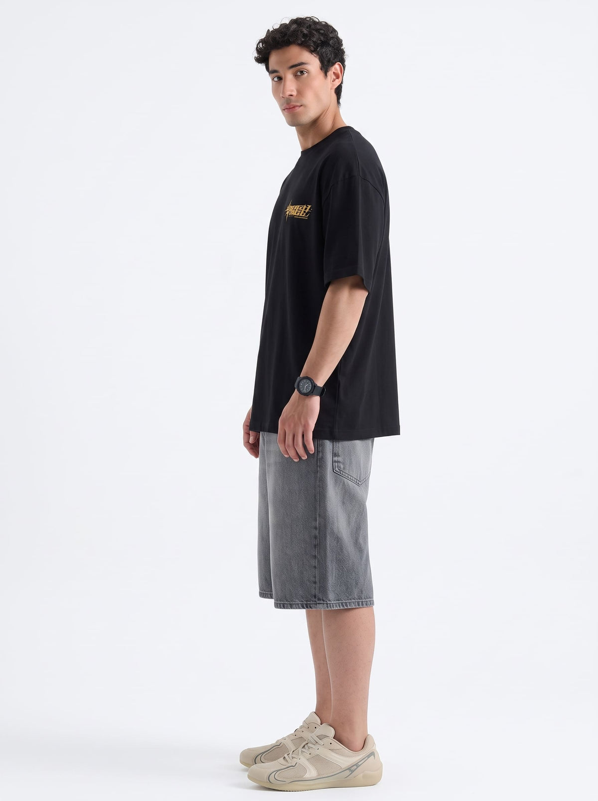 Premium Oversized Black Drop Shoulder T-Shirt – 180 GSM Cotton | RoughEdge