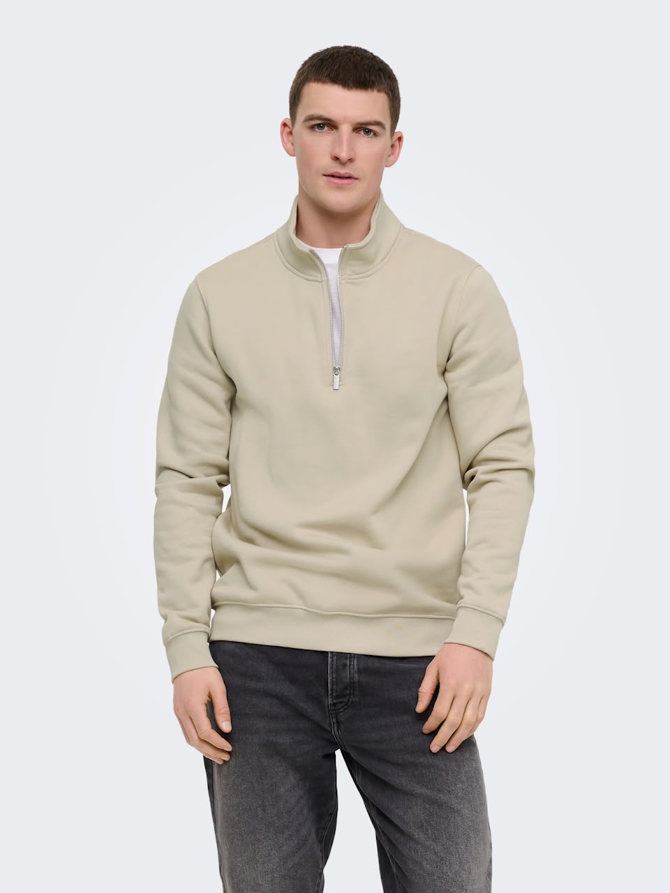 Mock Neck Zipper Sweatshirt